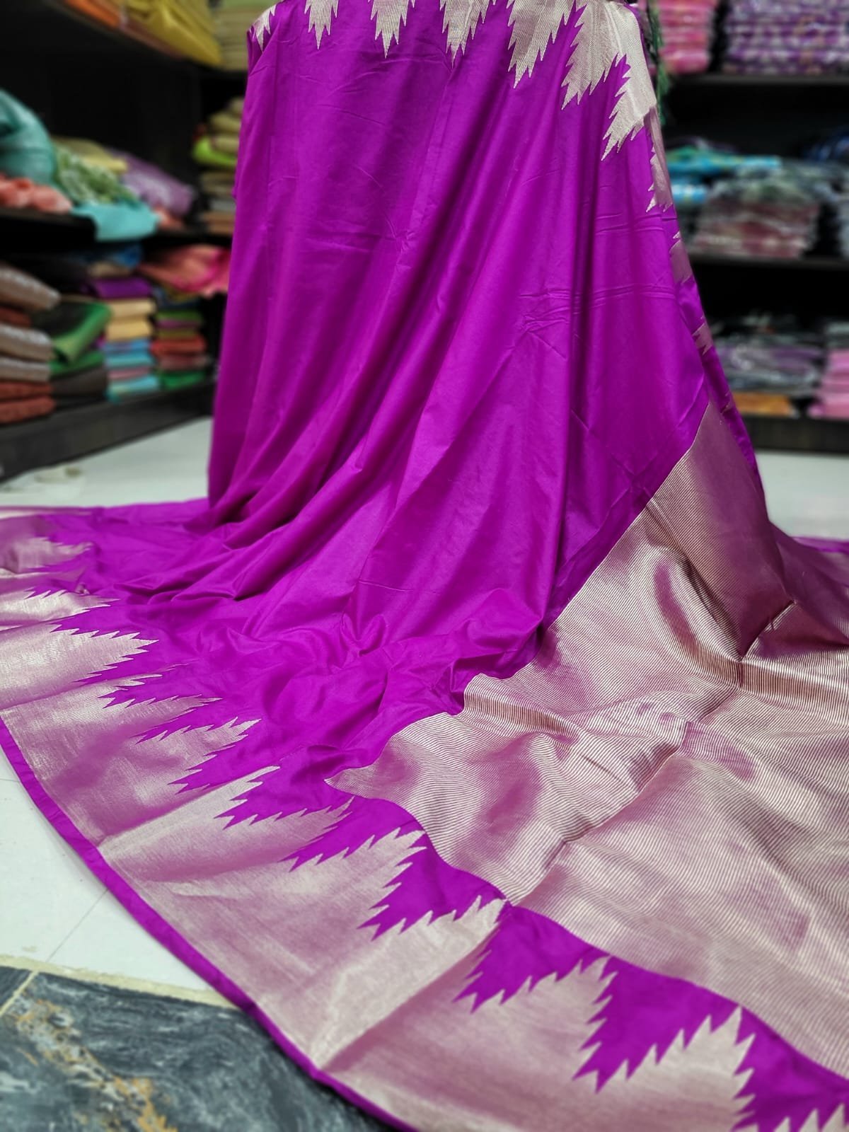 1005022395.jpg Elite banaras Handloom Silk Sarees - Image 1