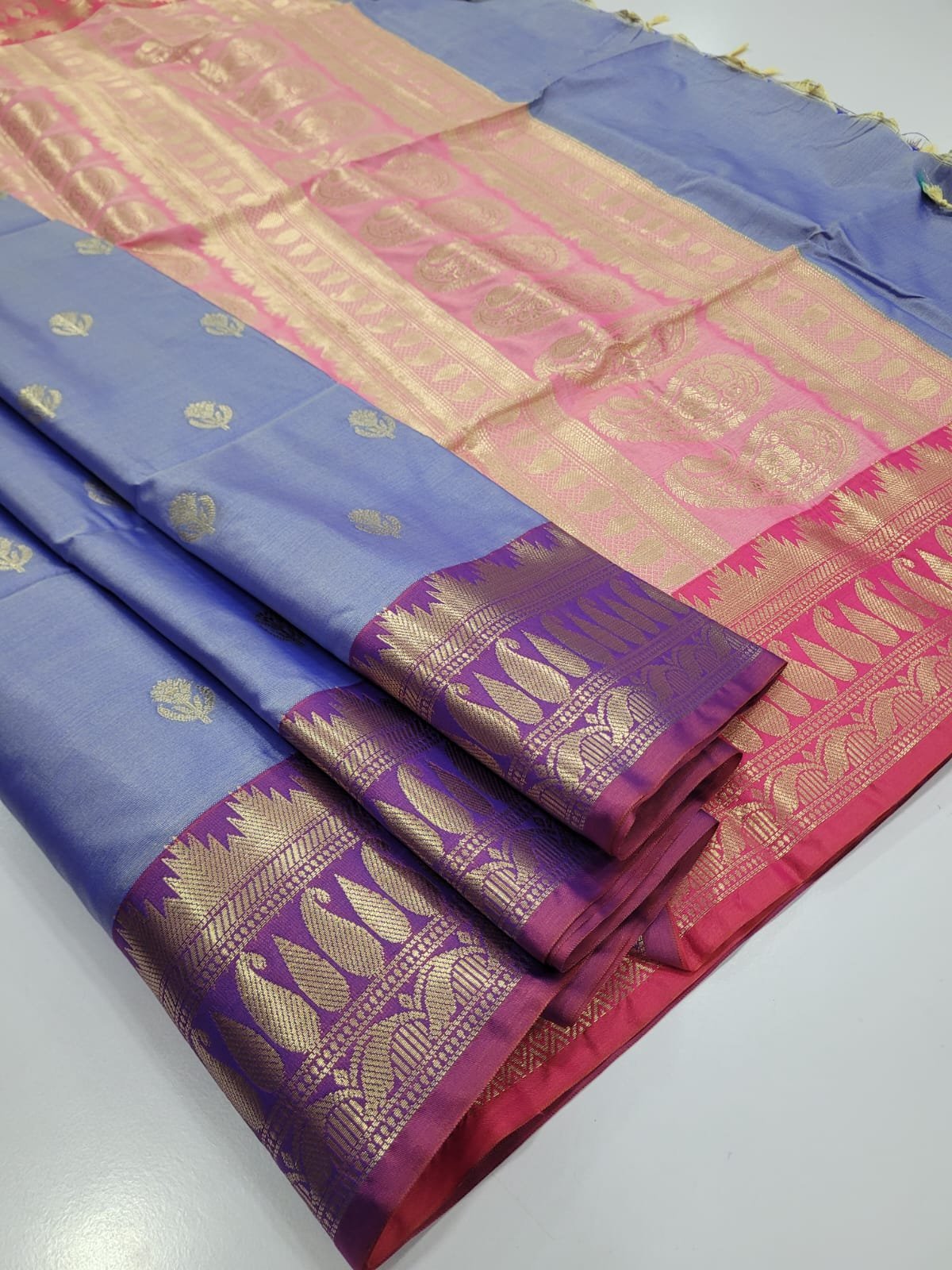1005193553.jpg Elite Pochampally Softsilk Sarees - Image 1