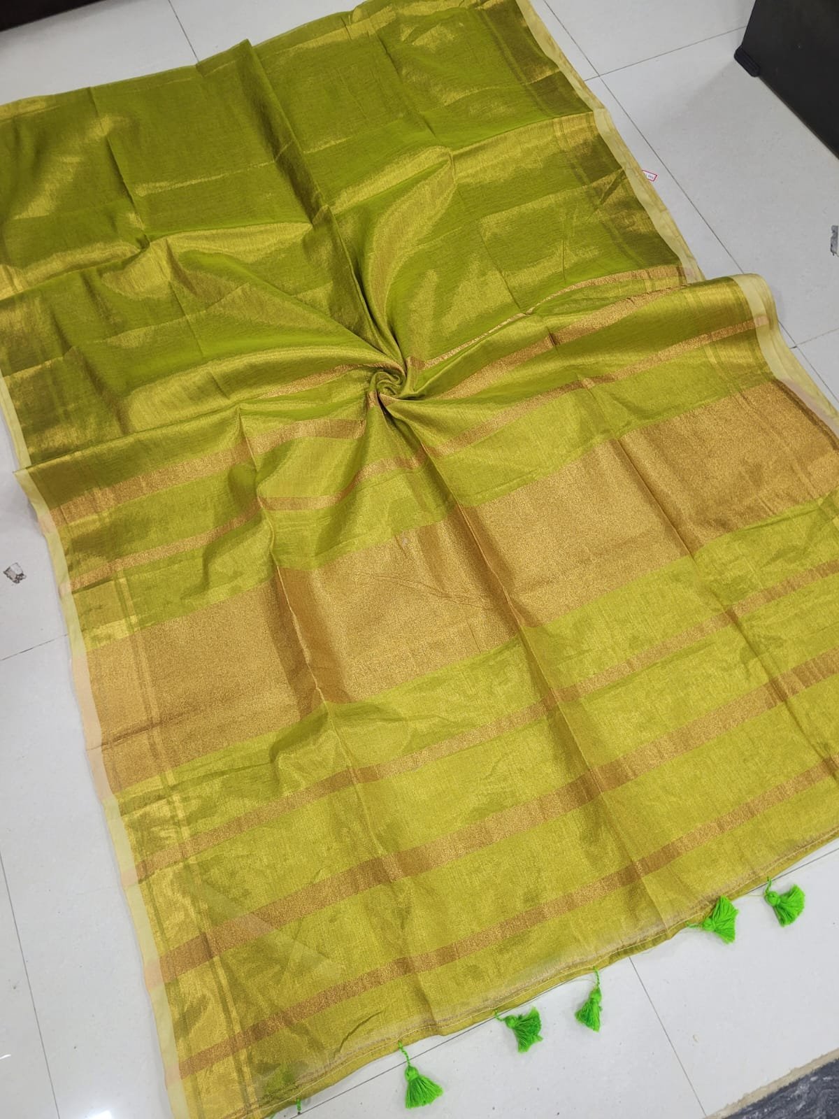 1005193898.jpg Kerala Weaves: Royal Tissue Silk Sarees - Image 1
