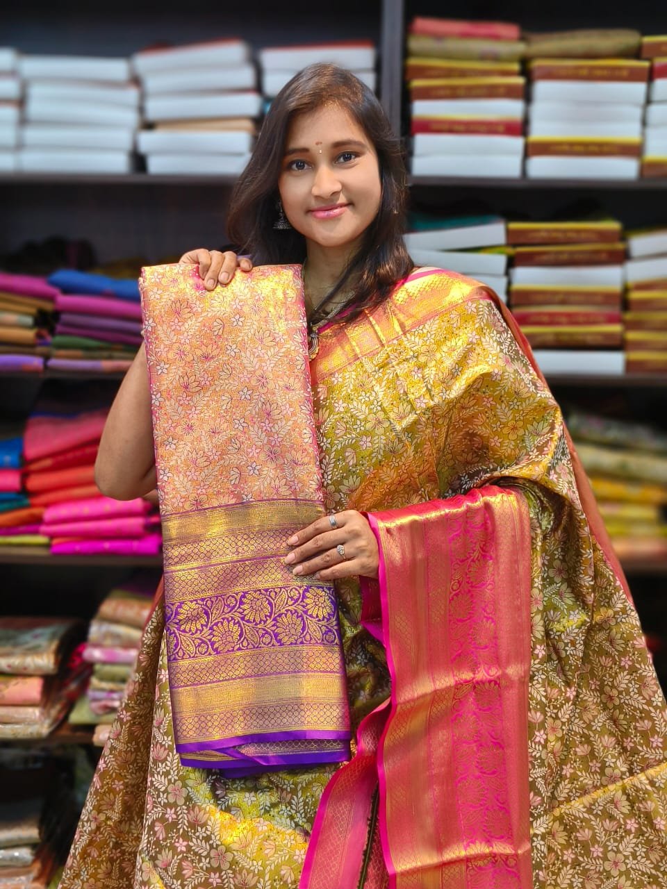 WhatsApp-Image-2024-10-16-at-12.32.38-PM.jpeg Dharmavaram Tissue Bridal Sarees - Image 1