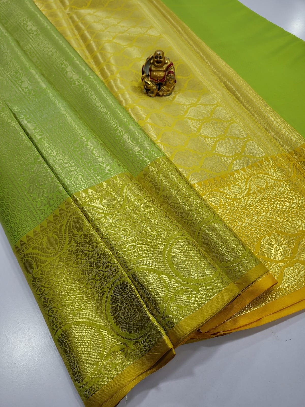 WhatsApp-Image-2025-07-03-at-11.08.50-AM-1.jpeg Elite Banaras soft tissue silk Sarees - Image 1