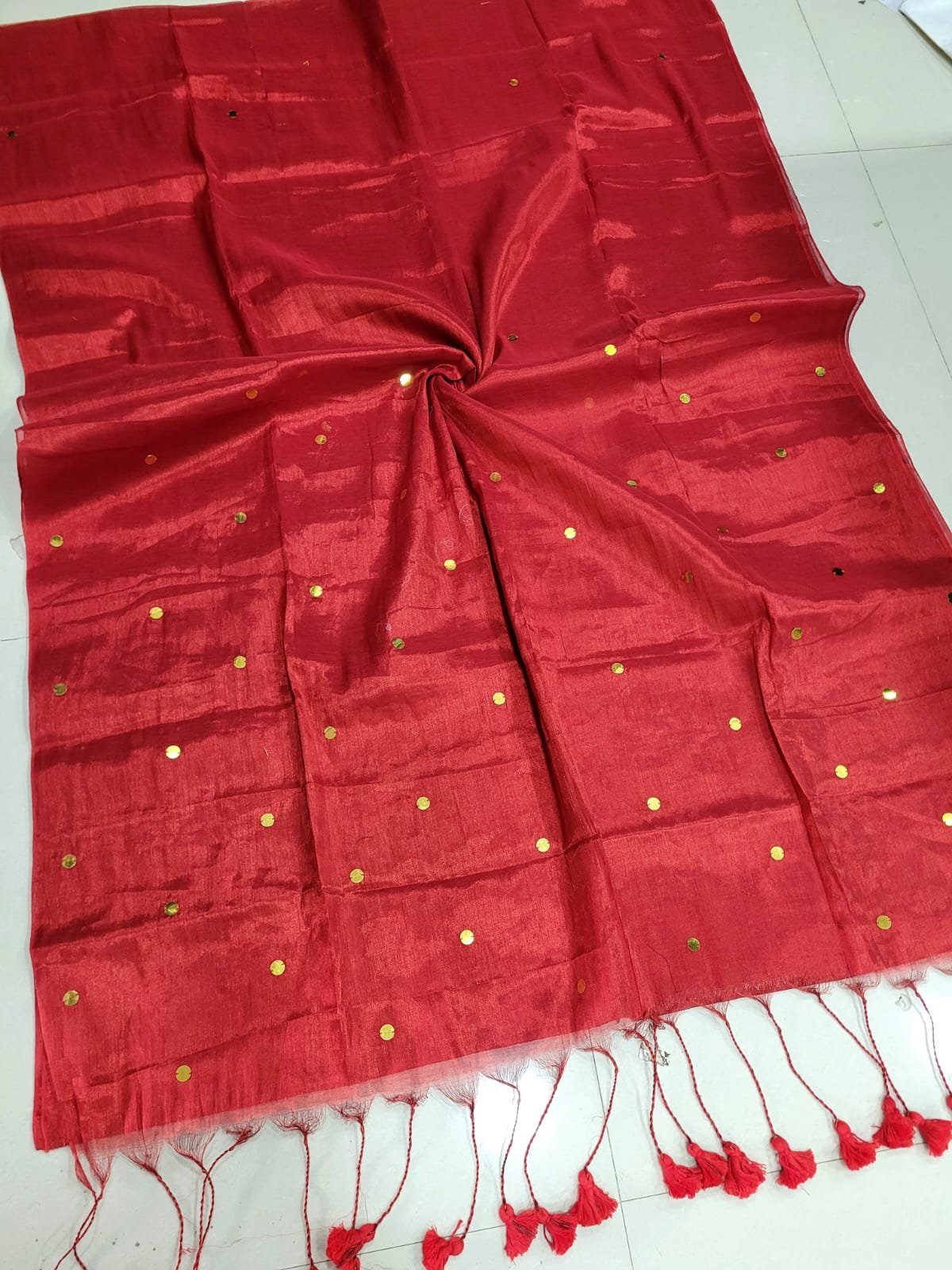 WhatsApp-Image-2025-11-25-at-1.37.40-PM-2.jpeg PREMIUM QUALITY TISSUE SILK SAREES - Image 1