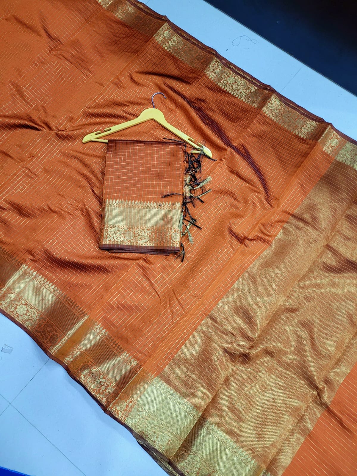 WhatsApp-Image-2025-12-06-at-10.44.20-AM.jpeg Handloom Mangalagiri silk Saree - Image 1