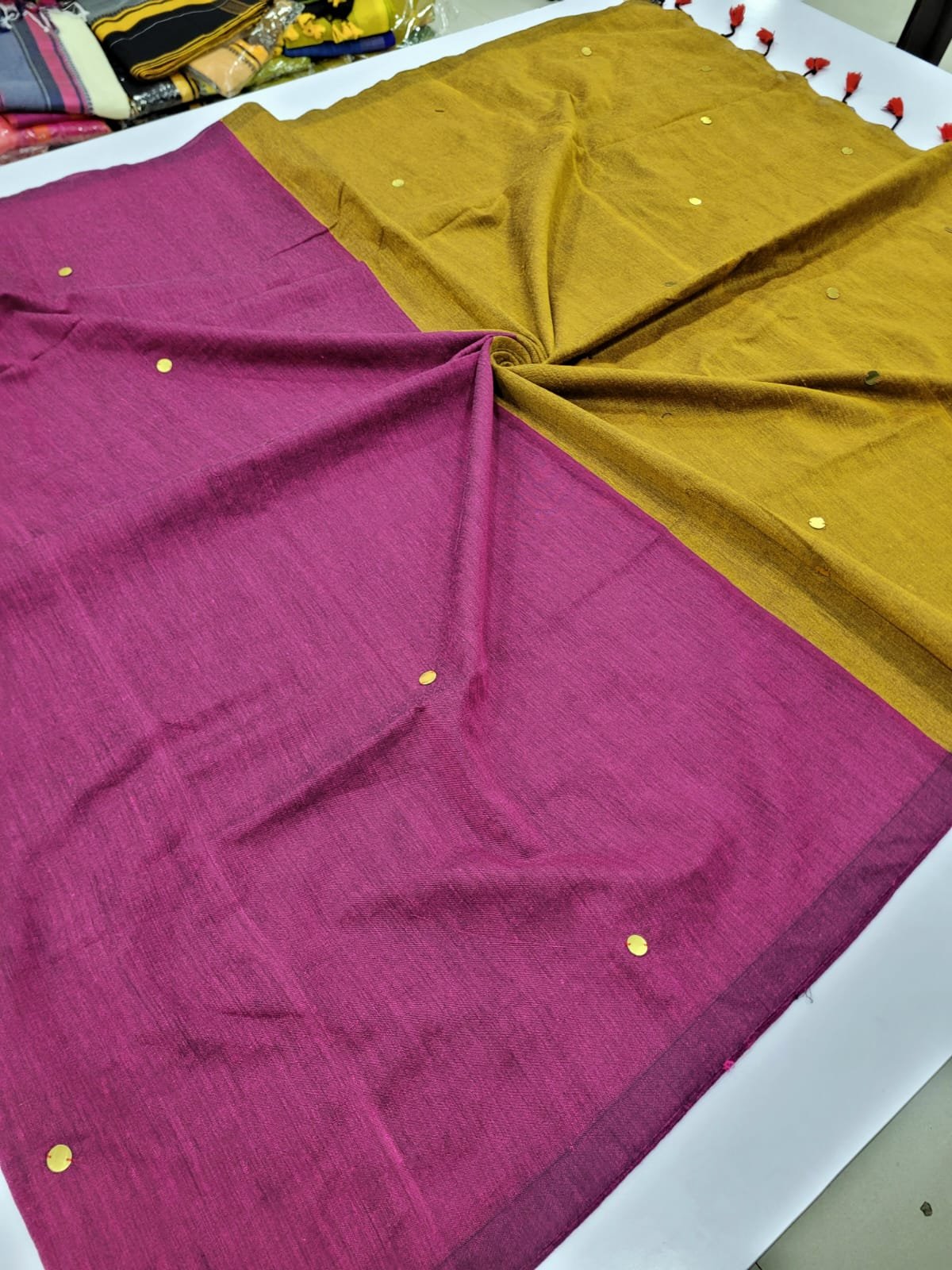 WhatsApp-Image-2026-01-28-at-11.09.00-AM-1.jpeg Handloom Kadhi Sarees - Image 1