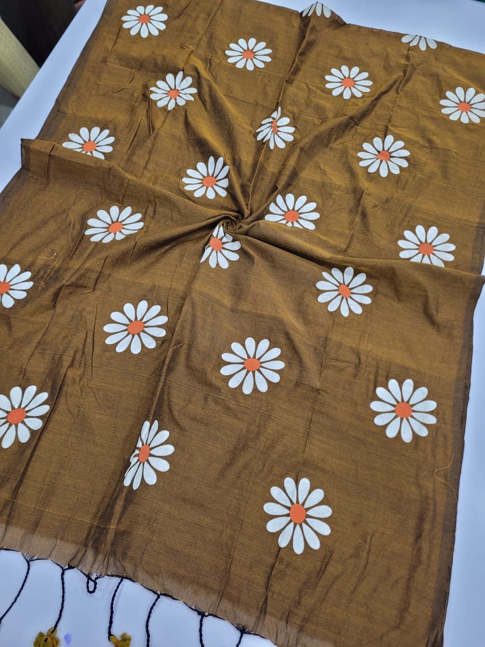 WhatsApp-Image-2026-07-20-at-1.05.50-PM-3.jpeg Sun Flower Kadhi Cotton Sarees - Image 1
