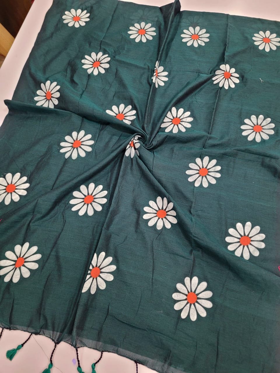 WhatsApp-Image-2026-07-20-at-1.05.52-PM-1.jpeg Sun Flower Kadhi Cotton Sarees - Image 1